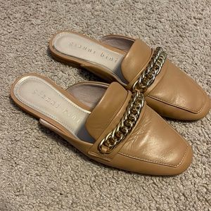 Gianni Bini tan leather mules size 6.5